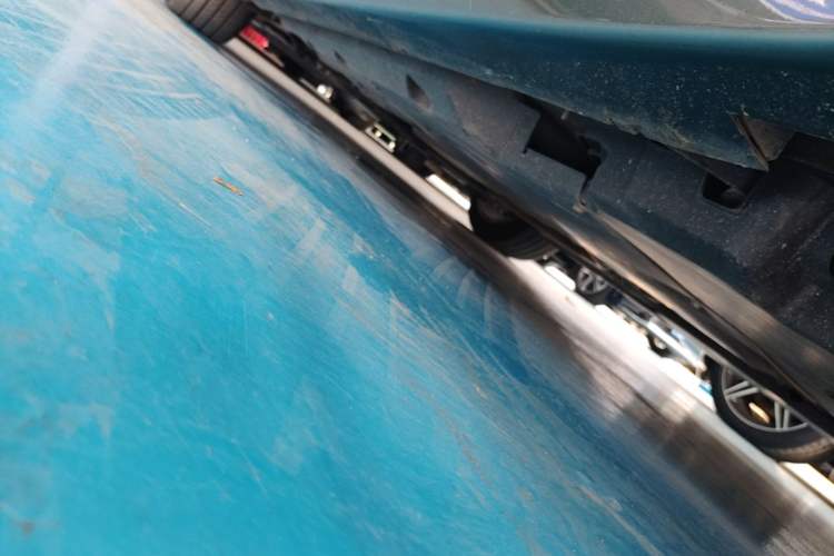Used Cadillac CT5 2022 28T Luxury Edition Left Side Sill