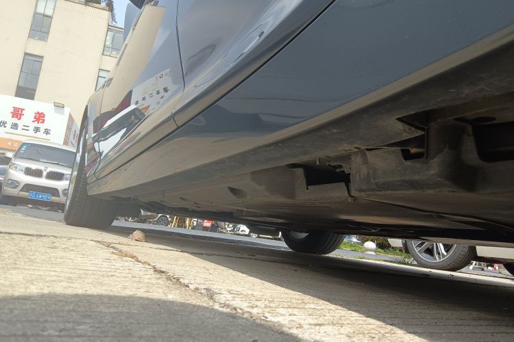 Used Cadillac CT5 2022 28T Luxury Version (Standard Edition) Left Side Sill
