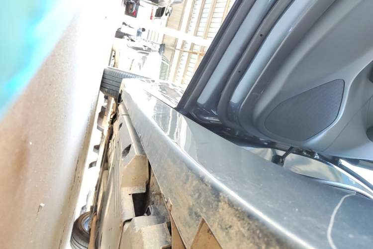 Used Cadillac CT5 2022 28T Prestige Edition Left Side Sill