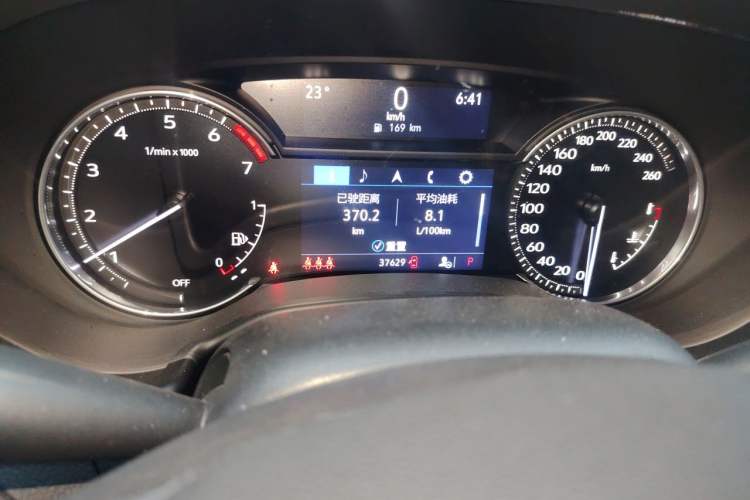 Used Cadillac CT5 2022 28T Luxury Version (Standard Edition) Odometer Close Up
