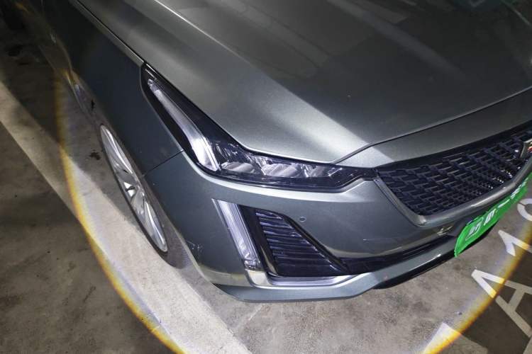 Used Cadillac CT5 2022 28T Luxury Version (Standard Edition) Right Front Headlight