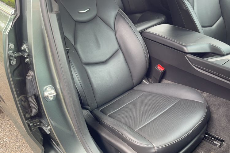 Used Cadillac CT5 2022 28T Luxury Edition Right Front Seat