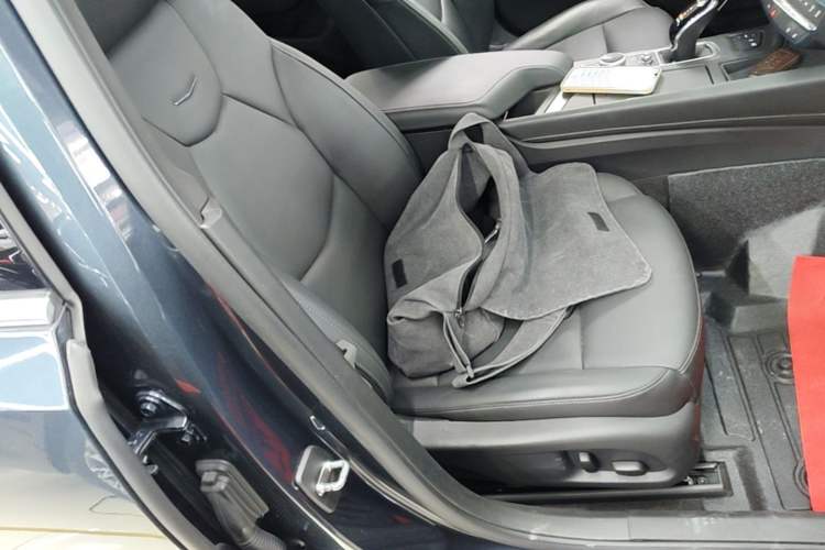 Used Cadillac CT5 2022 28T Luxury Version (Standard Edition) Right Front Seat