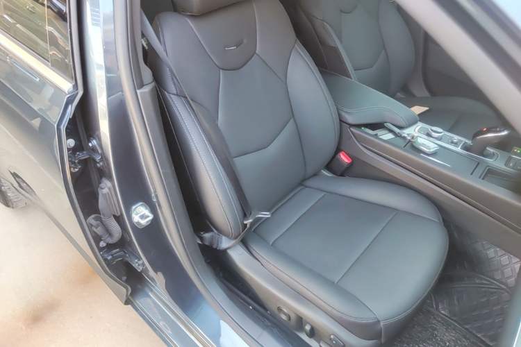 Used Cadillac CT5 2022 28T Prestige Edition Right Front Seat