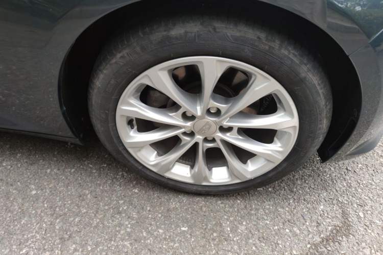 Used Cadillac CT5 2022 28T Luxury Version (Standard Edition) Right Front Wheel Hub