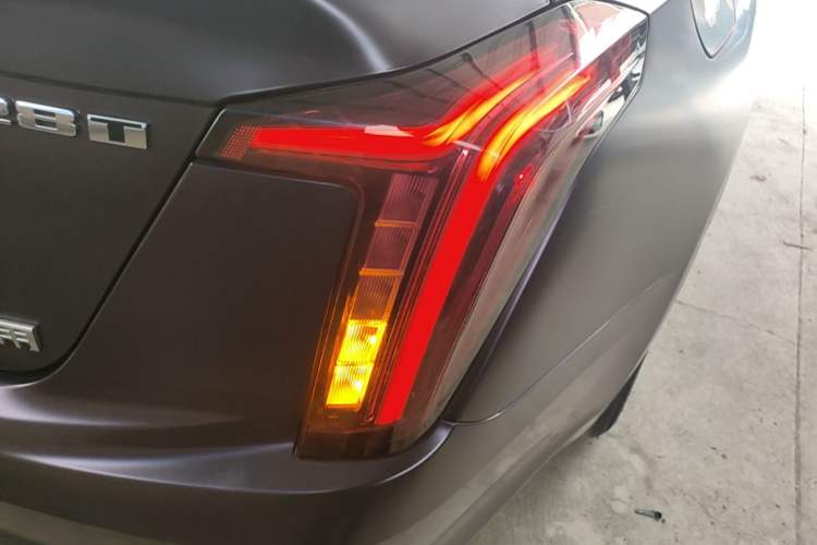 Used Cadillac CT5 2022 28T Fashion Edition Right Rear Taillight