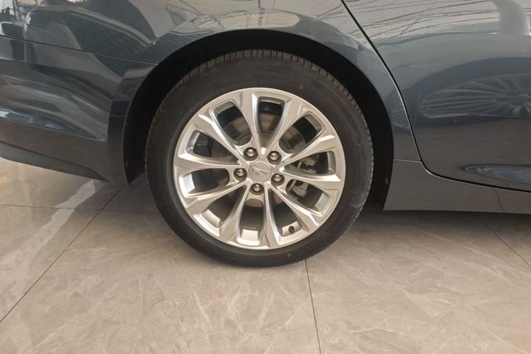 Used Cadillac CT5 2022 28T Luxury Version (Standard Edition) Right Rear Wheel Hub