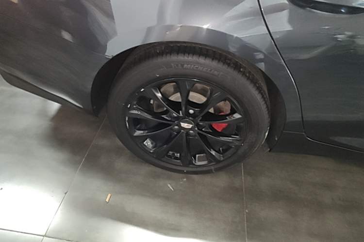 Used Cadillac CT5 2022 28T Luxury Version (Standard Edition) Right Rear Wheel Hub