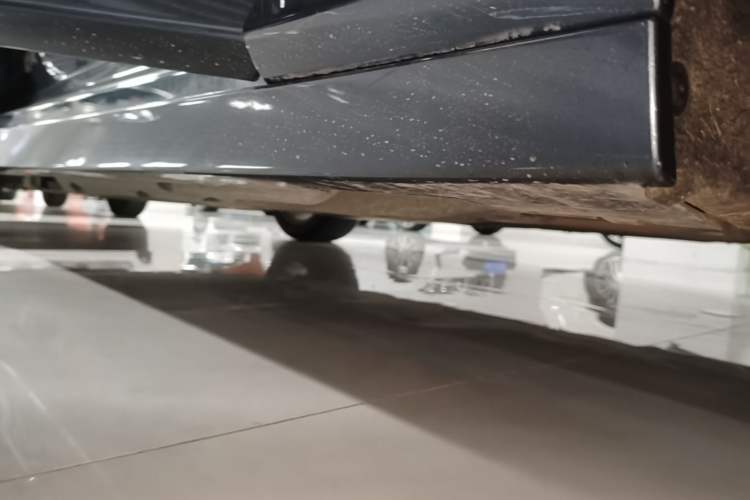 Used Cadillac CT5 2022 28T Luxury Version (Standard Edition) Right Side Sill