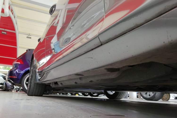 Used Cadillac CT5 2022 28T Prestige Edition Right Side Sill