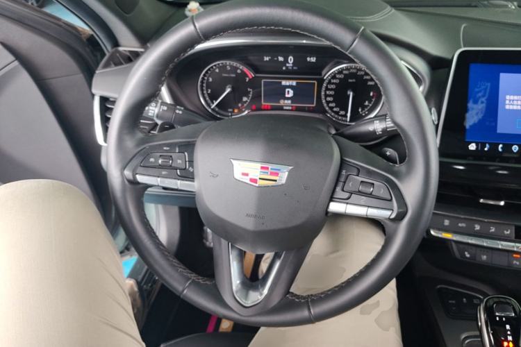 Used Cadillac CT5 2022 28T Luxury Edition Steering Wheel