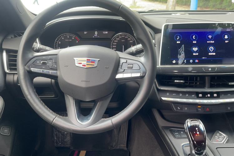 Used Cadillac CT5 2022 28T Luxury Edition Steering Wheel