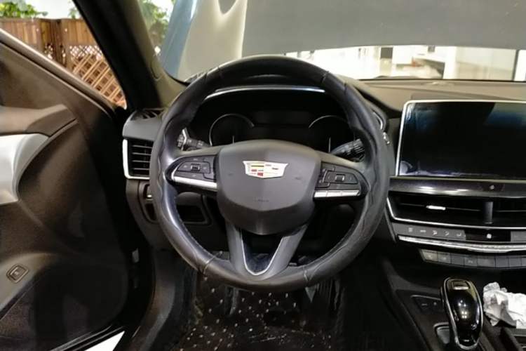 Used Cadillac CT5 2022 28T Luxury Version (Standard Edition) Steering Wheel