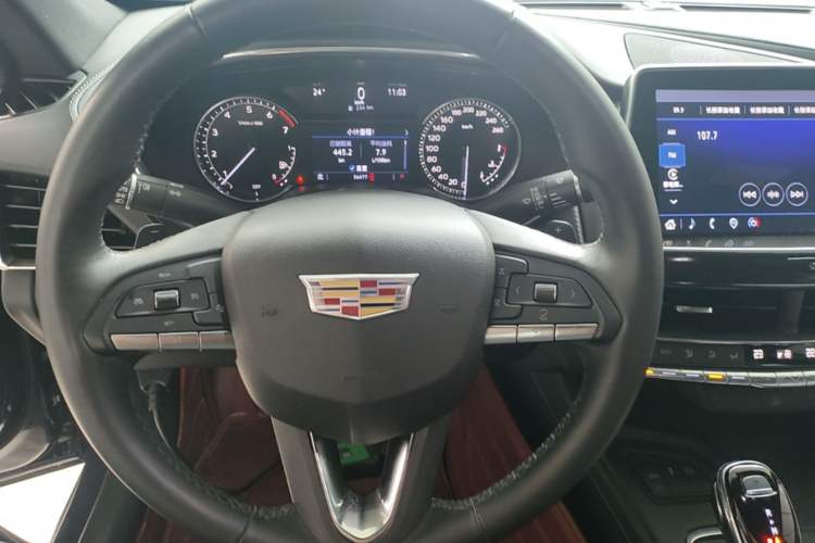 Used Cadillac CT5 2022 28T Fashion Edition Steering Wheel