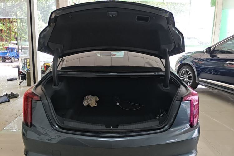 Used Cadillac CT5 2022 28T Prestige Edition Trunk