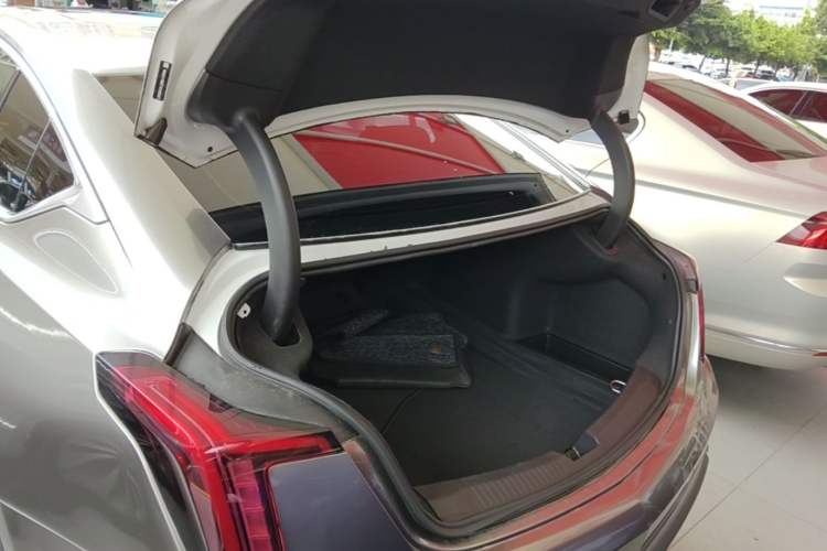 Used Cadillac CT5 2022 28T Prestige Edition Trunk