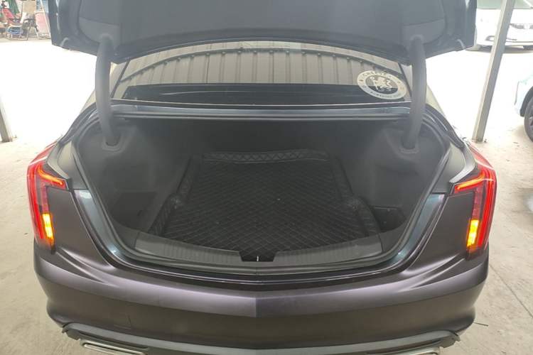 Used Cadillac CT5 2022 28T Fashion Edition Trunk