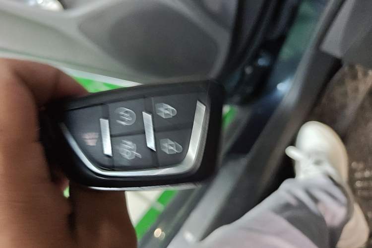 Used Cadillac CT5 2022 28T Luxury Edition Vehicle Key