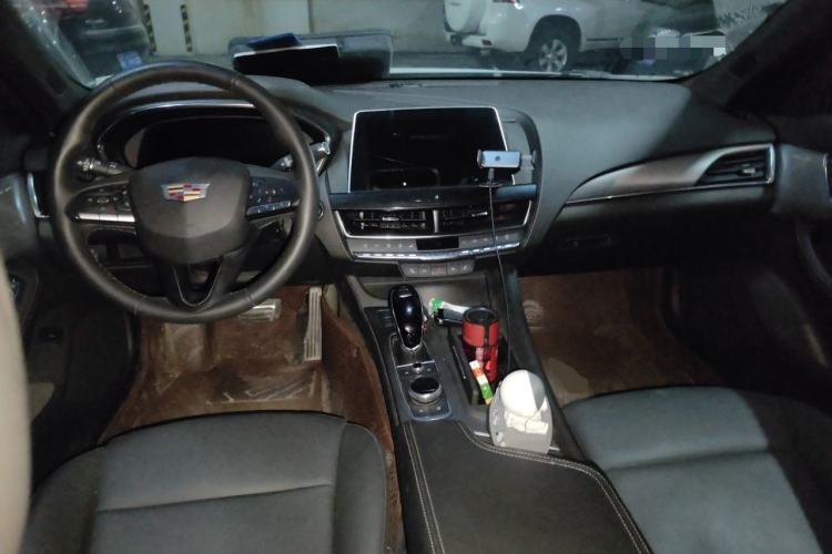 Used Cadillac CT5 2022 28T Prestige Edition Center Console