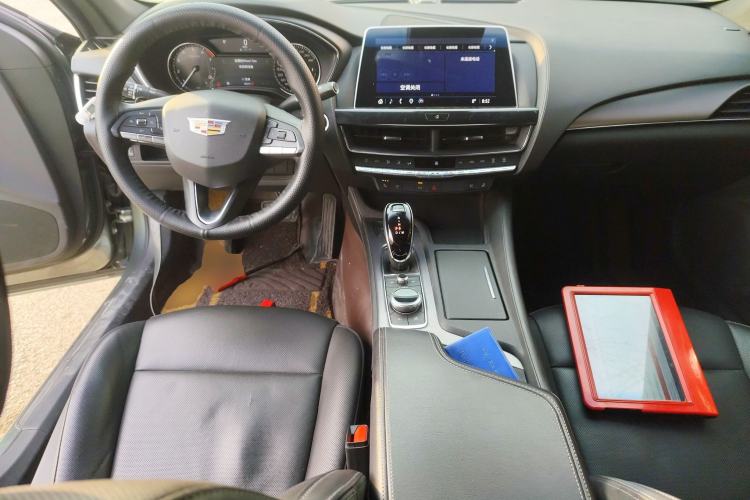 Used Cadillac CT5 2022 28T Luxury Version (Standard Edition) Center Console