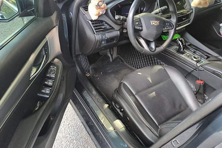 Used Cadillac CT5 2022 28T Luxury Edition Driver Seat