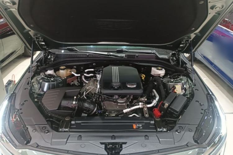 Used Cadillac CT5 2022 28T Luxury Edition Engine Bay