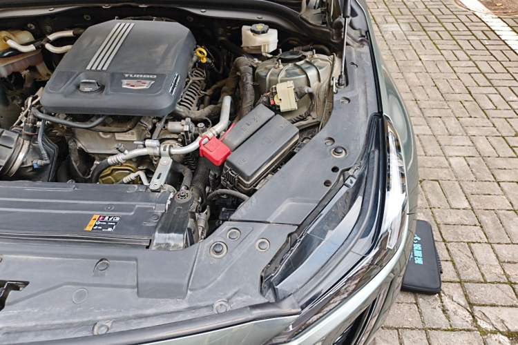 Used Cadillac CT5 2022 28T Prestige Edition Engine Bay Left