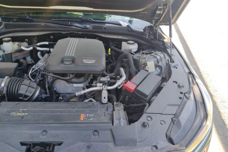 Used Cadillac CT5 2022 28T Luxury Version (Standard Edition) Engine Bay Left