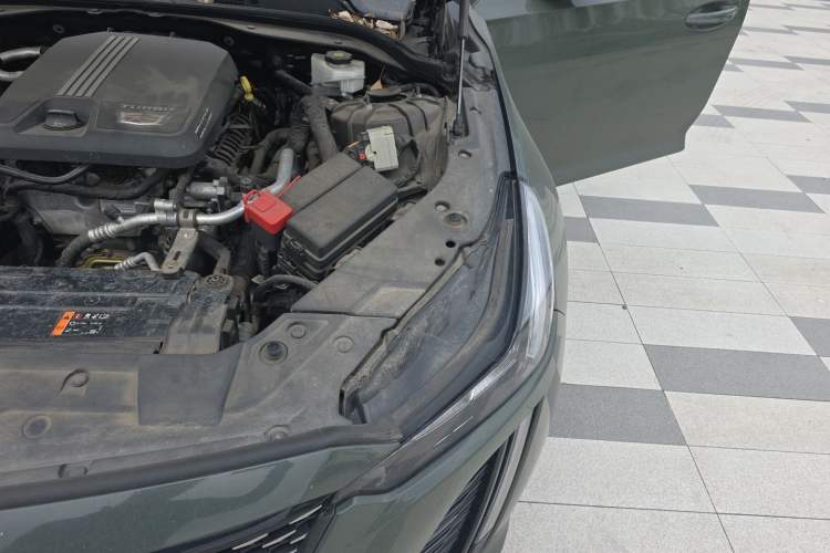 Used Cadillac CT5 2022 28T Luxury Version (Standard Edition) Engine Bay Left