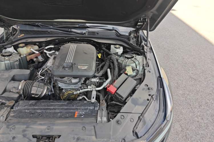 Used Cadillac CT5 2022 28T Luxury Version (Standard Edition) Engine Bay Left