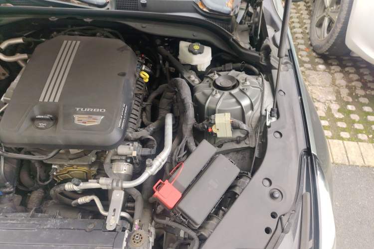 Used Cadillac CT5 2022 28T Luxury Version (Standard Edition) Engine Bay Left