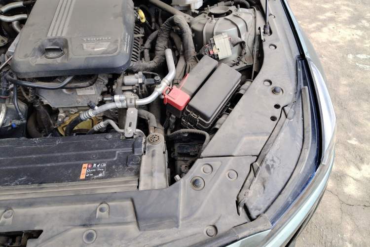 Used Cadillac CT5 2022 28T Fashion Edition Engine Bay Left