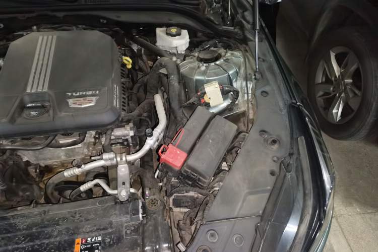Used Cadillac CT5 2022 28T Luxury Version (Standard Edition) Engine Bay Left