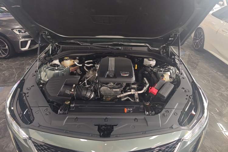 Used Cadillac CT5 2022 28T Luxury Edition Engine Bay
