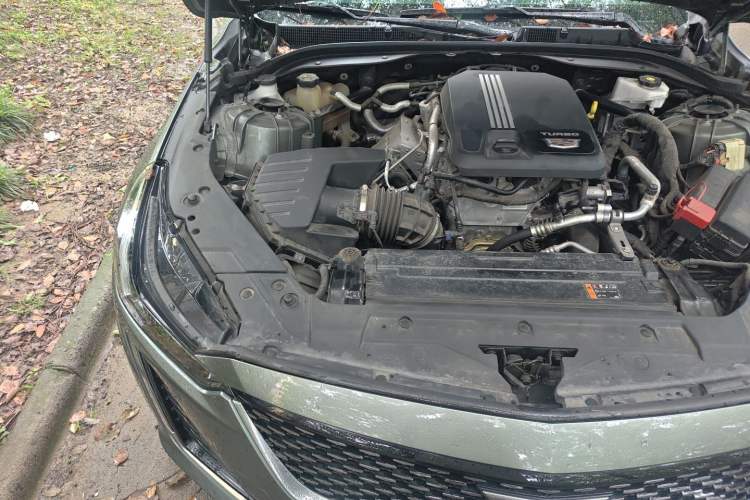Used Cadillac CT5 2022 28T Luxury Version (Standard Edition) Engine Bay Right