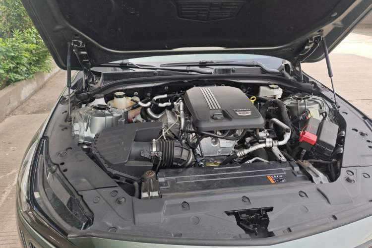 Used Cadillac CT5 2022 28T Luxury Version (Standard Edition) Engine Bay Right