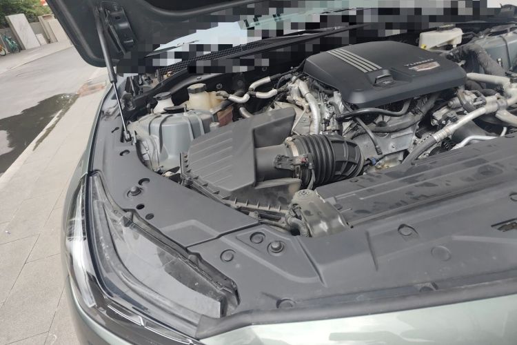 Used Cadillac CT5 2022 28T Fashion Edition Engine Bay Right