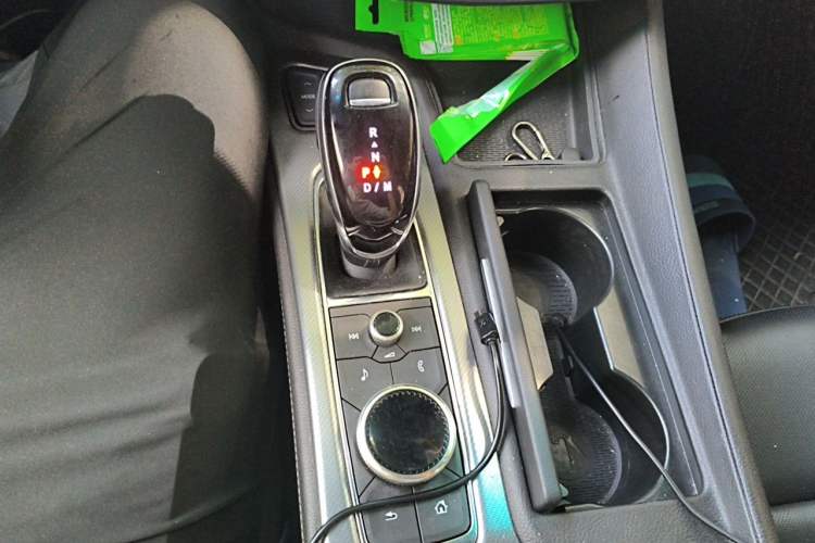 Used Cadillac CT5 2022 28T Luxury Edition Gear Lever