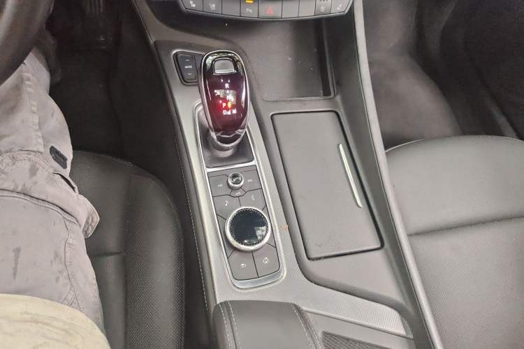 Used Cadillac CT5 2022 28T Luxury Version (Standard Edition) Gear Lever