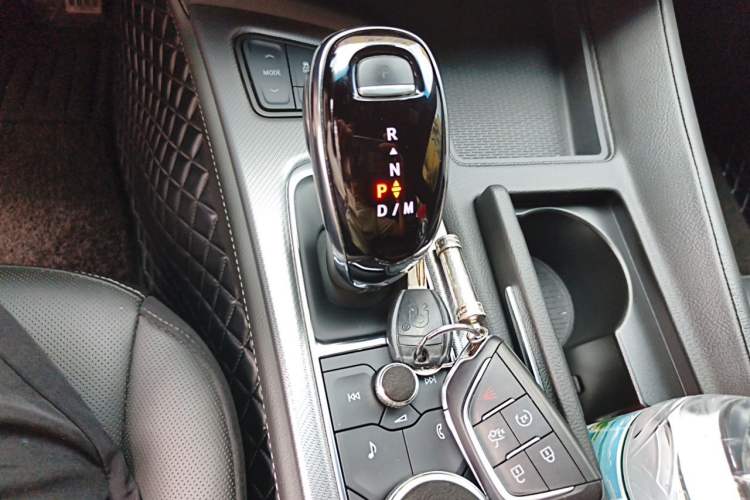 Used Cadillac CT5 2022 28T Prestige Edition Gear Lever