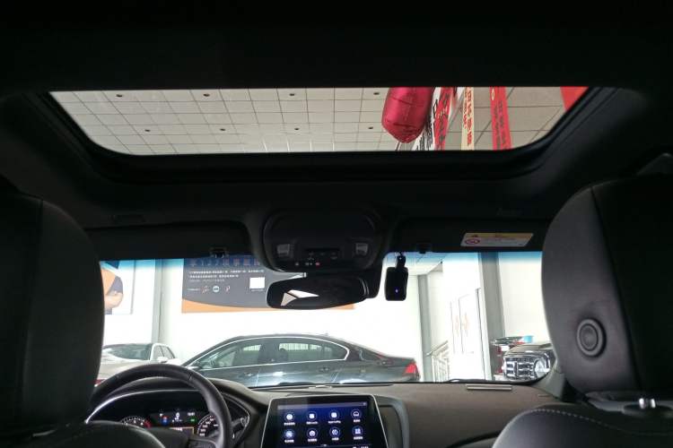 Used Cadillac CT5 2022 28T Luxury Edition Headliner
