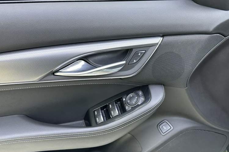 Used Cadillac CT5 2022 28T Luxury Version (Standard Edition) Interior 10