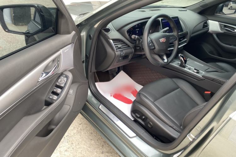 Used Cadillac CT5 2022 28T Luxury Edition Interior 3