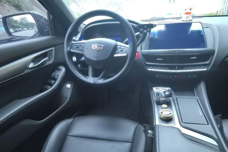 Used Cadillac CT5 2022 28T Luxury Version (Standard Edition) Interior 4