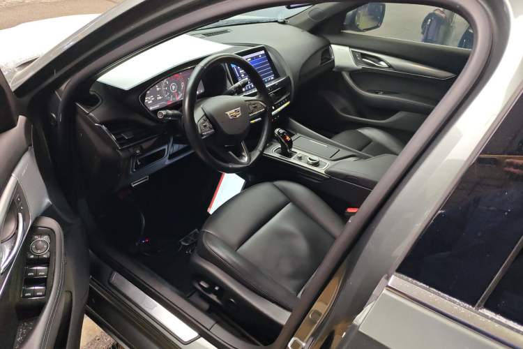 Used Cadillac CT5 2022 28T Prestige Edition Left Front Seat