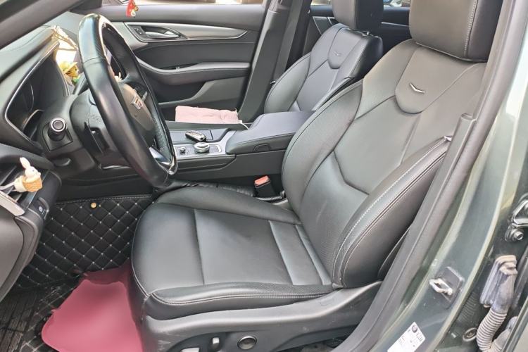 Used Cadillac CT5 2022 28T Luxury Edition Left Front Seat
