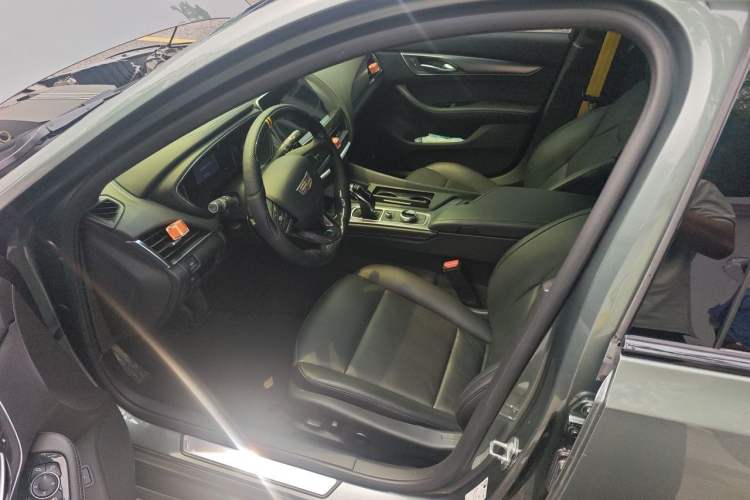 Used Cadillac CT5 2022 28T Luxury Version (Standard Edition) Left Front Seat