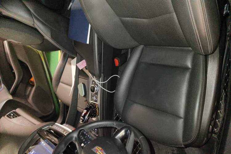 Used Cadillac CT5 2022 28T Luxury Version (Standard Edition) Left Front Seat