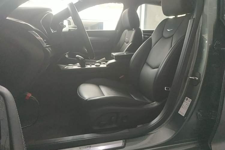 Used Cadillac CT5 2022 28T Luxury Version (Standard Edition) Left Front Seat
