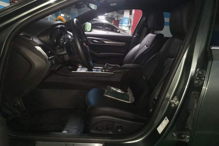 Used Cadillac CT5 2022 28T Luxury Version (Standard Edition) Left Front Seat
